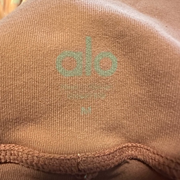 Alo Yoga size M Sheila Velour Panel Leggings Pink Mauve - Picture 4 of 4